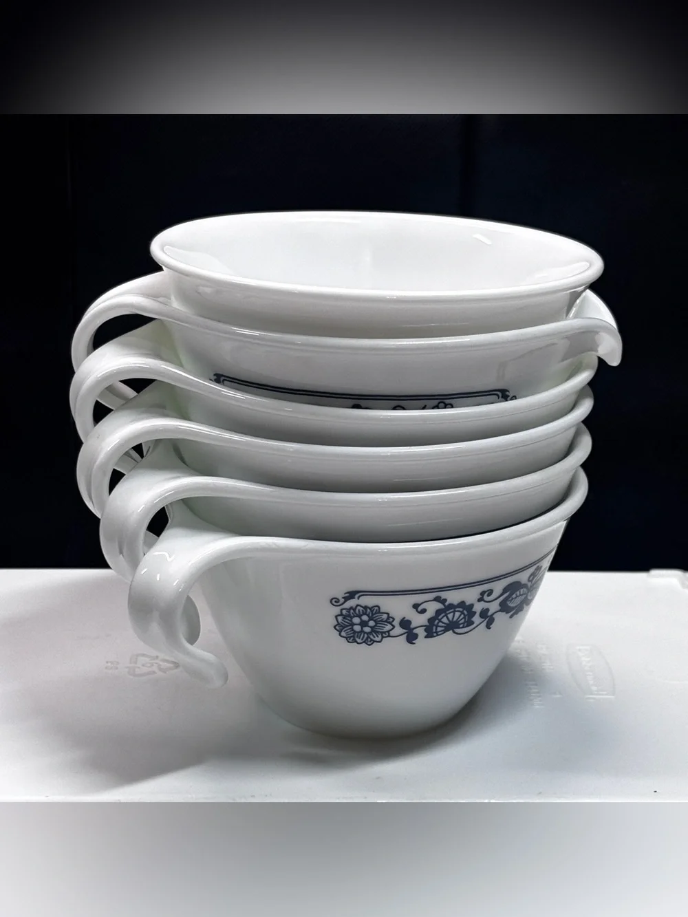 Corelle Corning Old Town Blue Onion Hook Handle Coffee Cups 4 W/ Cream Sugar - Picture 3 of 10